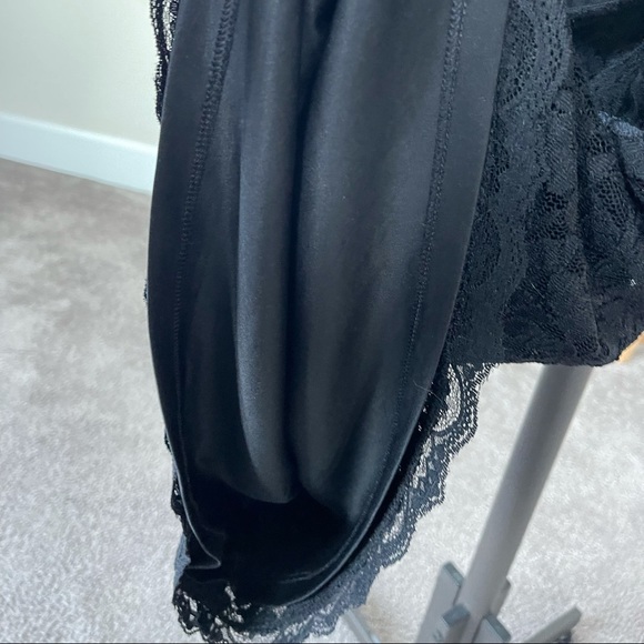 EXPRESS Women’s Black Lace Cut-Out Back Mini Sheath Dress - Size L - Picture 4 of 5